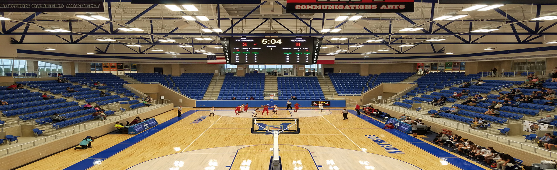 北京市海淀區(qū)鐵盟物流籃球館和羽毛球館木地板案例_凱潔運(yùn)動(dòng)木地板