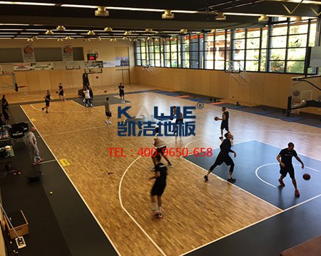 <b>籃球運(yùn)動(dòng)地板比家用木地板好？</b>-籃球地板