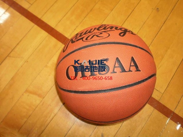 體育運(yùn)動(dòng)木地板施工注意事項(xiàng)_凱潔籃球木地板廠家-運(yùn)動(dòng)木地板