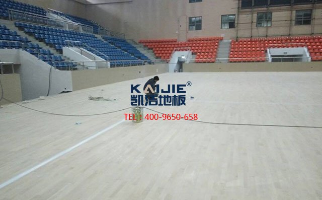 專用籃球館運(yùn)動(dòng)木地板該怎么選擇？籃球木地板廠家-籃球木地板