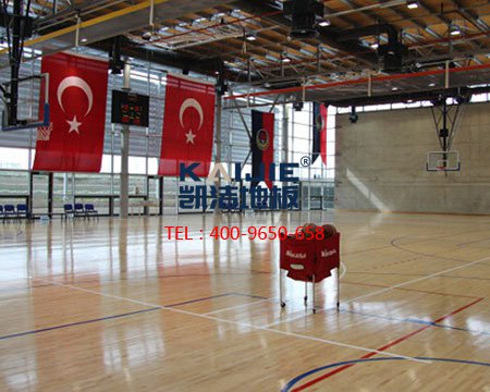 北京籃球場木地板價格多少錢一平米？-籃球地板