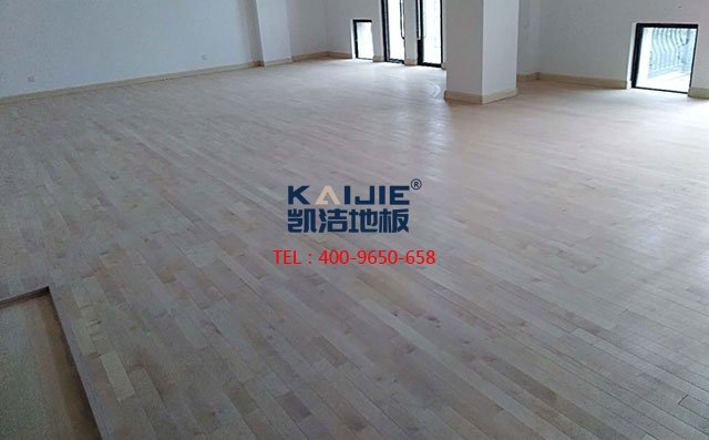 運(yùn)動(dòng)木地板養(yǎng)護(hù)怎么做？-運(yùn)動(dòng)木地板