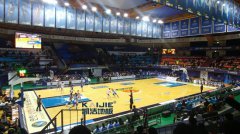 家裝地板為什么不能用于室內(nèi)體育館場地？-籃球地板網(wǎng)