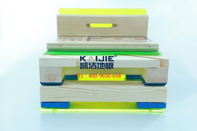 籃球館專用運(yùn)動(dòng)木地板——?jiǎng)P潔地板