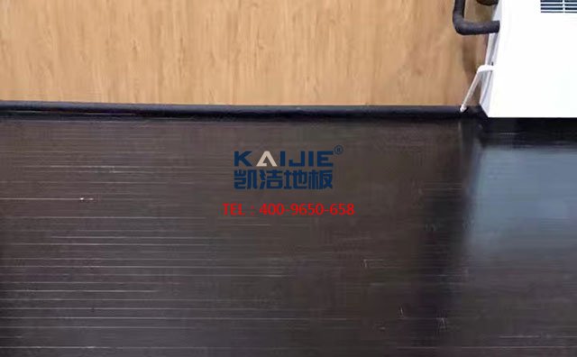 如何識別運(yùn)動木地板的質(zhì)量——凱潔地板