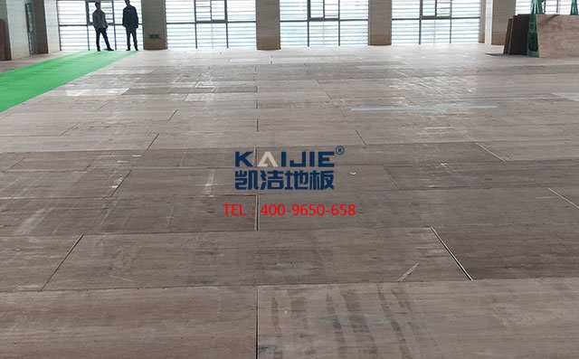 江蘇常州新北區(qū)三井實(shí)驗(yàn)小學(xué)體育館運(yùn)動(dòng)木地板案例——?jiǎng)P潔地板