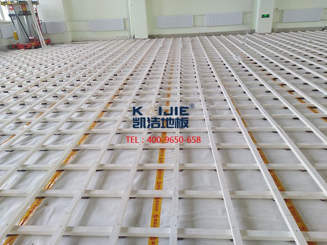 原來籃球場木地板施工還需要注意這些地方——?jiǎng)P潔地板