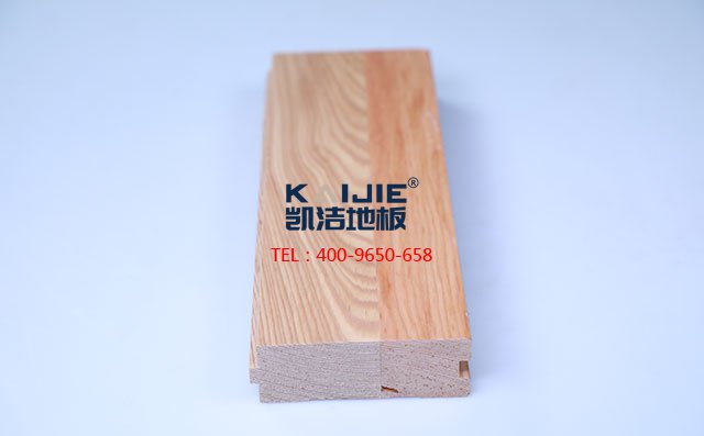 松木（落葉松）舞臺(tái)木地板——?jiǎng)P潔地板