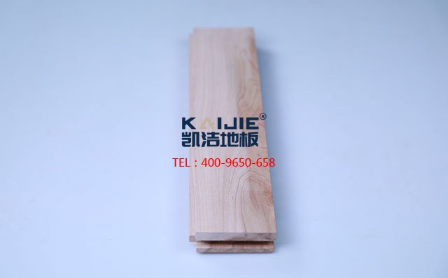 北美楓木三級素板運(yùn)動木地板——凱潔地板
