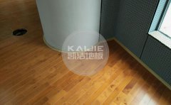 室內(nèi)籃球館木地板安裝細(xì)節(jié)需要注意什么-籃球館木地板