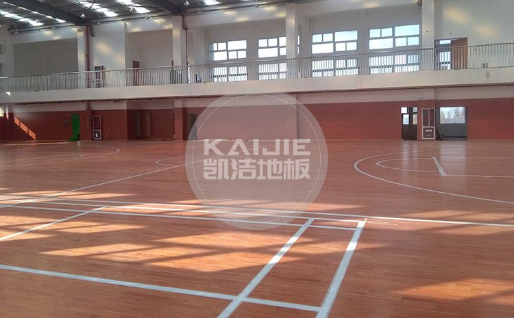 體育館木地板品牌越來(lái)越多，怎么選擇——?jiǎng)P潔地板