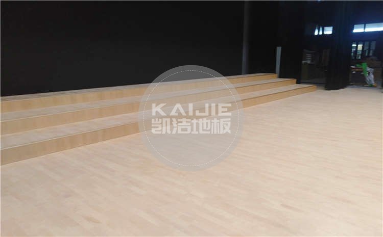 山東乳山市實(shí)驗(yàn)學(xué)校舞臺木地板項(xiàng)目