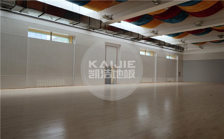 北京回龍觀育新學(xué)校籃球館木地板項(xiàng)目