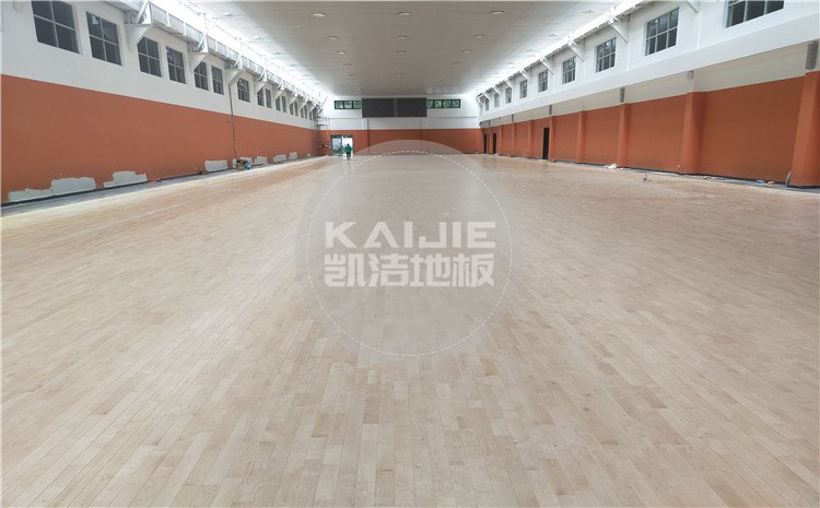廣州天河區(qū)長大公路培訓學?；@球館木地板項目案例-凱潔籃球地板