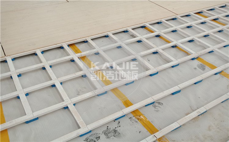 山東鄒城*一中學(xué)孟子湖校區(qū)學(xué)校體育館木地板項目——凱潔籃球地板