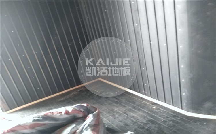 四川省樂山市沙灣區(qū)銅河廣場劇院舞臺木地板案例—凱潔籃球木地板廠家