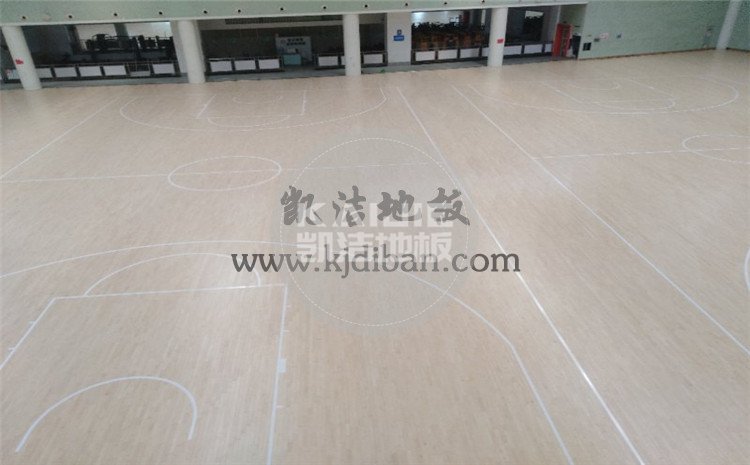 湖北武漢體育中心運(yùn)動(dòng)木地板項(xiàng)目-凱潔籃球木地板廠家