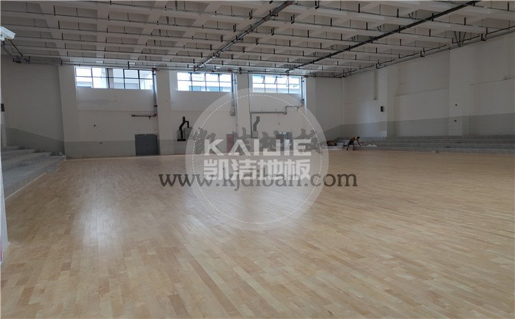 四川綿陽實驗中學體育館木地板項目-凱潔籃球木地板廠家