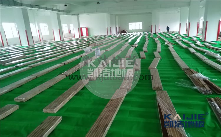 山東省萊州市中華武校體育館木地板項(xiàng)目