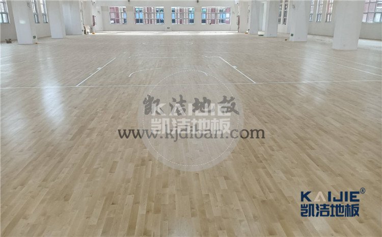 河南鶴壁輔仁中小學(xué)體育館木地板案例