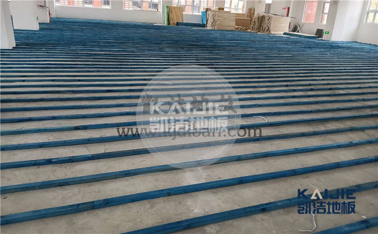 河南鶴壁輔仁中小學(xué)體育館木地板案例