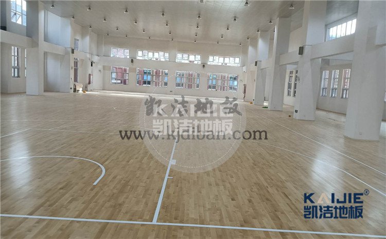 河南鶴壁輔仁中小學(xué)體育館木地板案例