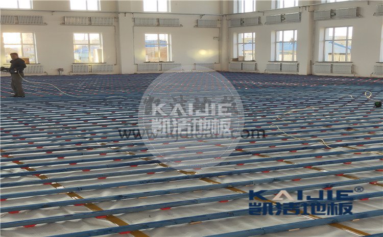 內(nèi)蒙古鄂倫春旗大楊樹林業(yè)局全民健身中心木地板案例