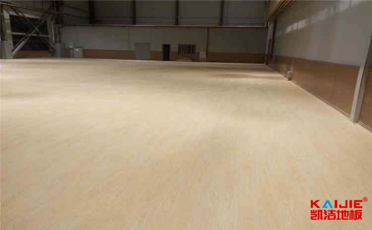 楓樺木籃球館木地板批發(fā)