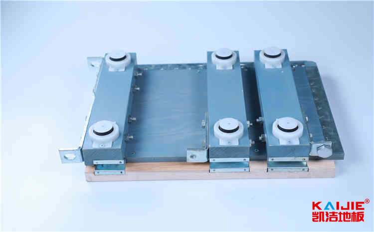 松木舞臺運動木地板價格是多少錢？