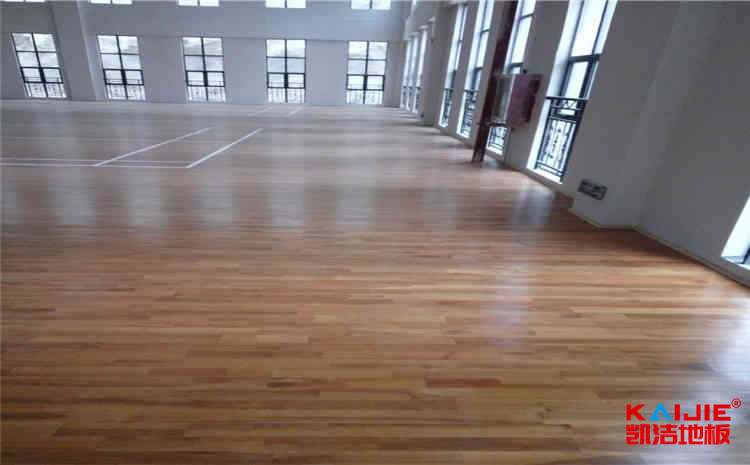 實木運(yùn)動地板