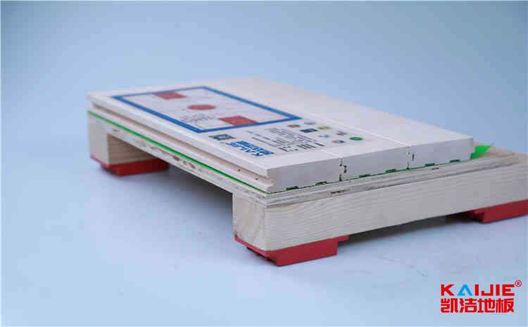 楓樺木舞臺(tái)實(shí)木地板安裝工藝-凱潔地板