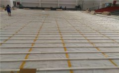 體育館專(zhuān)用木地板常見(jiàn)材質(zhì)有什么特點(diǎn)-凱潔地板