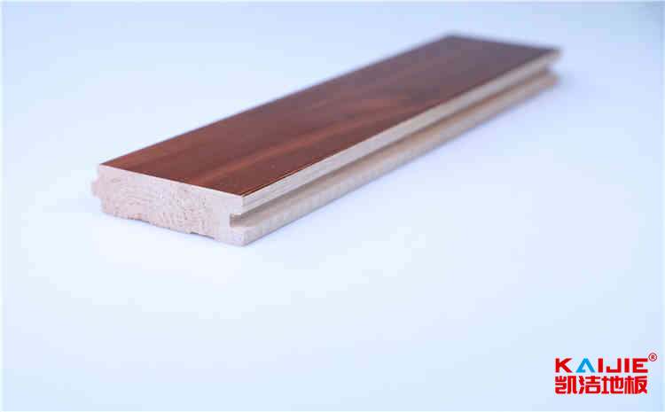 德興運(yùn)動(dòng)木地板哪家好——?jiǎng)P潔地板