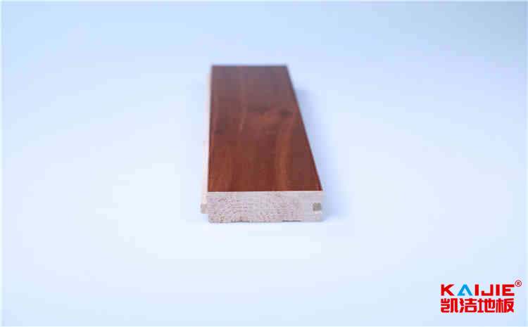 德惠市籃球場(chǎng)館為什么喜歡用楓木地板——?jiǎng)P潔地板