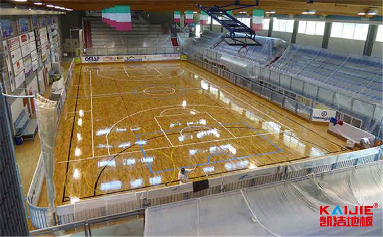 室內(nèi)籃球場(chǎng)木地板怎么挑選呢