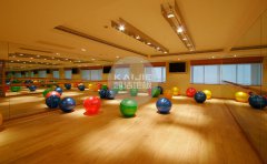 莊河市籃球場地木地板雙層龍骨價(jià)格-凱潔地板