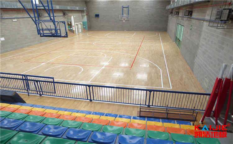 松木舞臺運動木地板價格是多少錢？