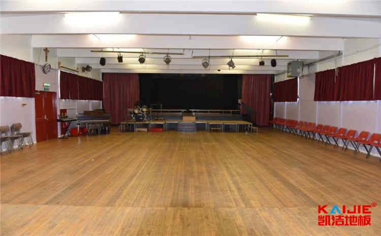 楓樺木舞臺(tái)實(shí)木地板報(bào)價(jià)