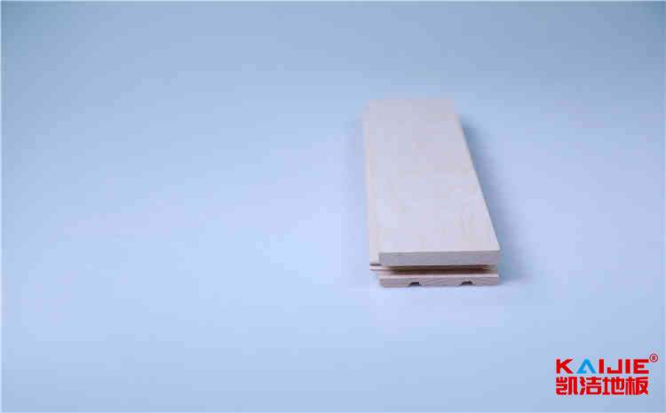 學(xué)?；@球館運(yùn)動(dòng)木地板龍骨結(jié)構(gòu)——?jiǎng)P潔地板