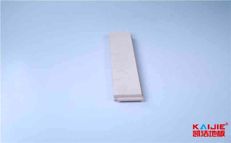 新鄉(xiāng)籃球木地板廠家怎么選