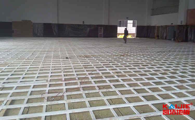 學(xué)校籃球運(yùn)動(dòng)地板怎么維修？