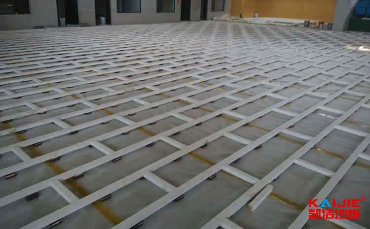 羽毛球場(chǎng)地板什么材質(zhì)好