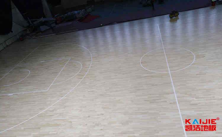 運(yùn)動(dòng)木地板價(jià)格