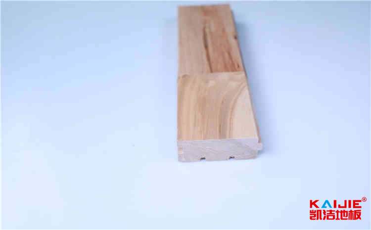 國內(nèi)籃球地板廠家品牌——?jiǎng)P潔運(yùn)動(dòng)木地板