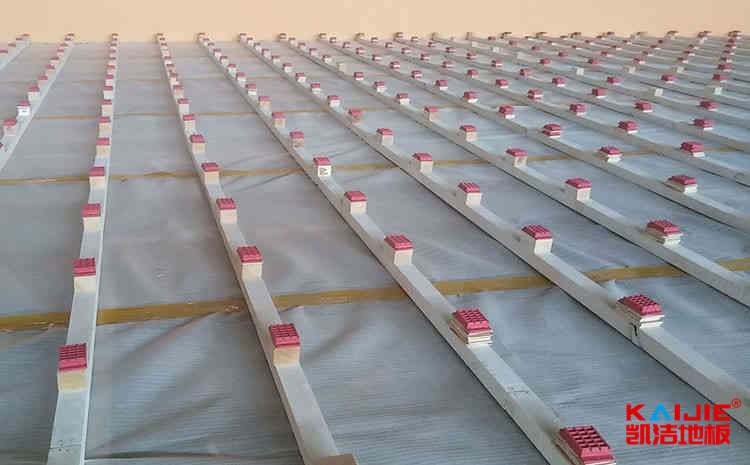 遼寧專(zhuān)用籃球地板多少錢(qián)