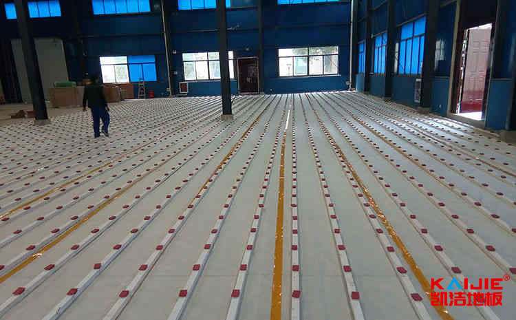 籃球場(chǎng)木地板保養(yǎng)注意事項(xiàng)