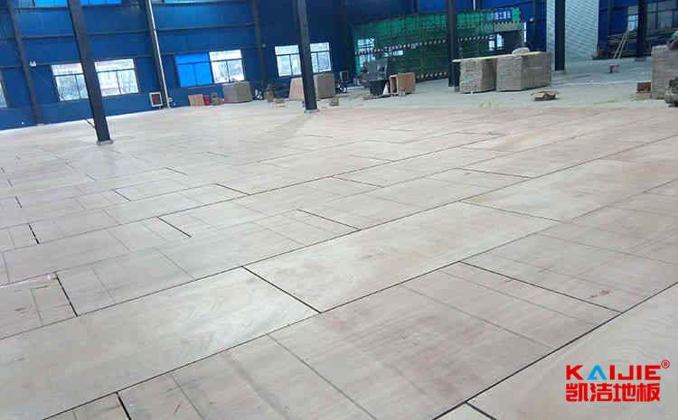 俄勒岡松體育館木地板造價是的多少？