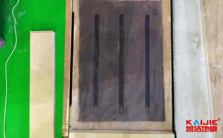 國內(nèi)籃球館木地板怎么維修