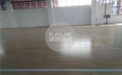 體育館使用實木運動地板有多少優(yōu)勢-壁球木地板