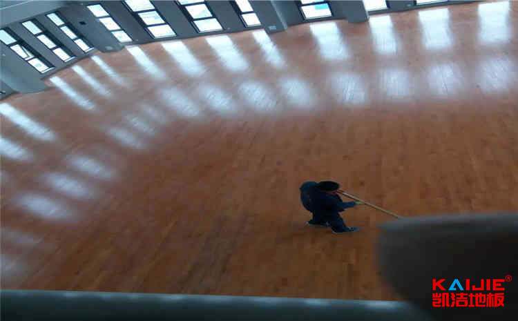 大型籃球場(chǎng)木地板哪家公司好